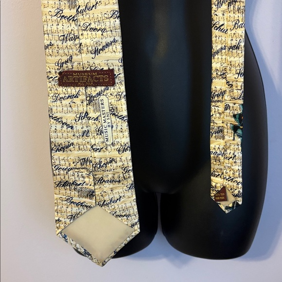 Museum Artifacts Music Masters by SNI Silk Cream Piano Composers Necktie Tie - Picture 11 of 12